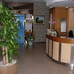 Riz فندق تّشيرفييا