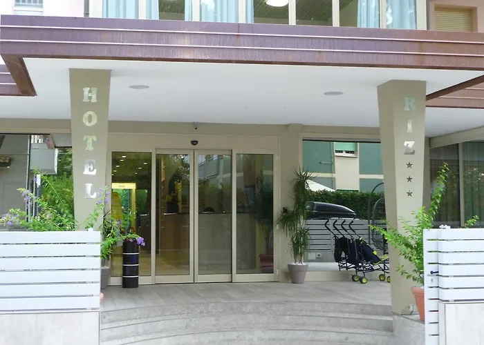Riz Hotell 3*